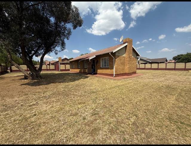 3 BEDROOM HOUSE FOR SALE IN VANDERBIJLPARK CW 6